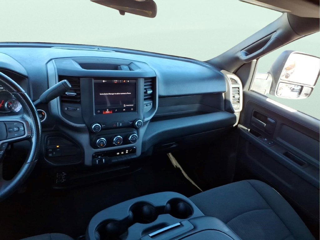 Used 2024 RAM 2500 Tradesman w/ Chrome Appearance Group AWD/4WD image 18