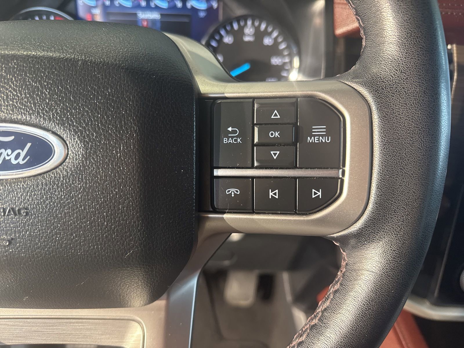 Used 2024 Ford Expedition Max Limited image 31