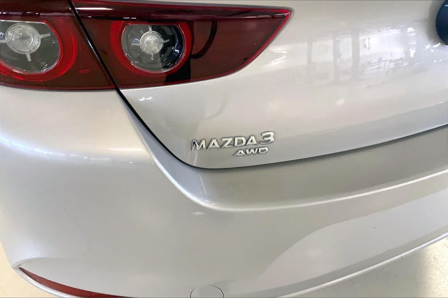Used 2023 MAZDA MAZDA3 s AWD/4WD image 31