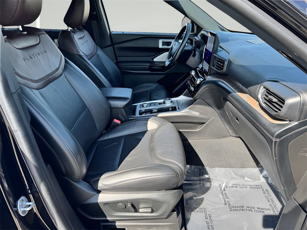 Used 2022 Ford Explorer Platinum w/ Equipment Group 601A image 29