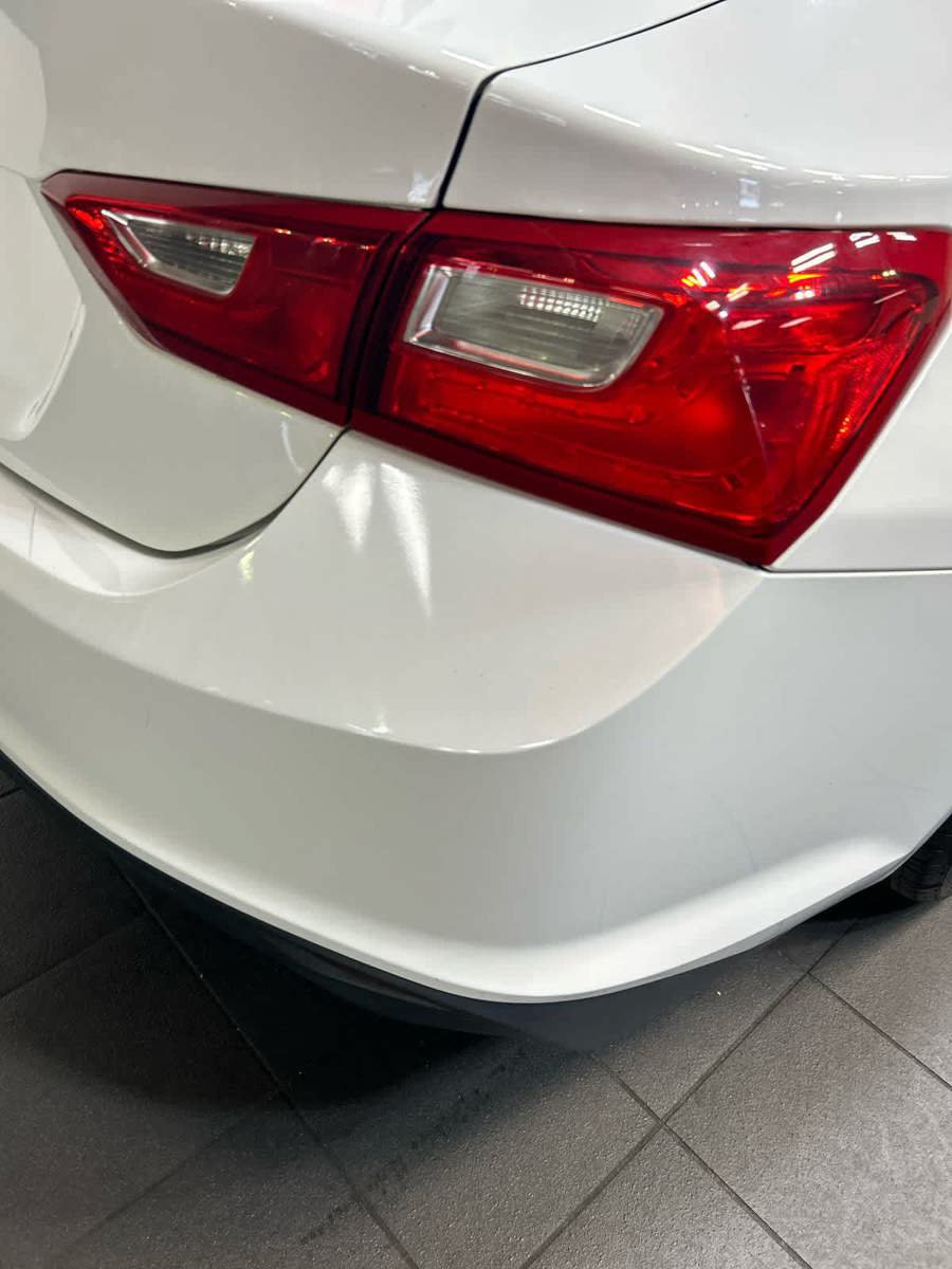 Used 2017 Chevrolet Malibu LS FWD image 5