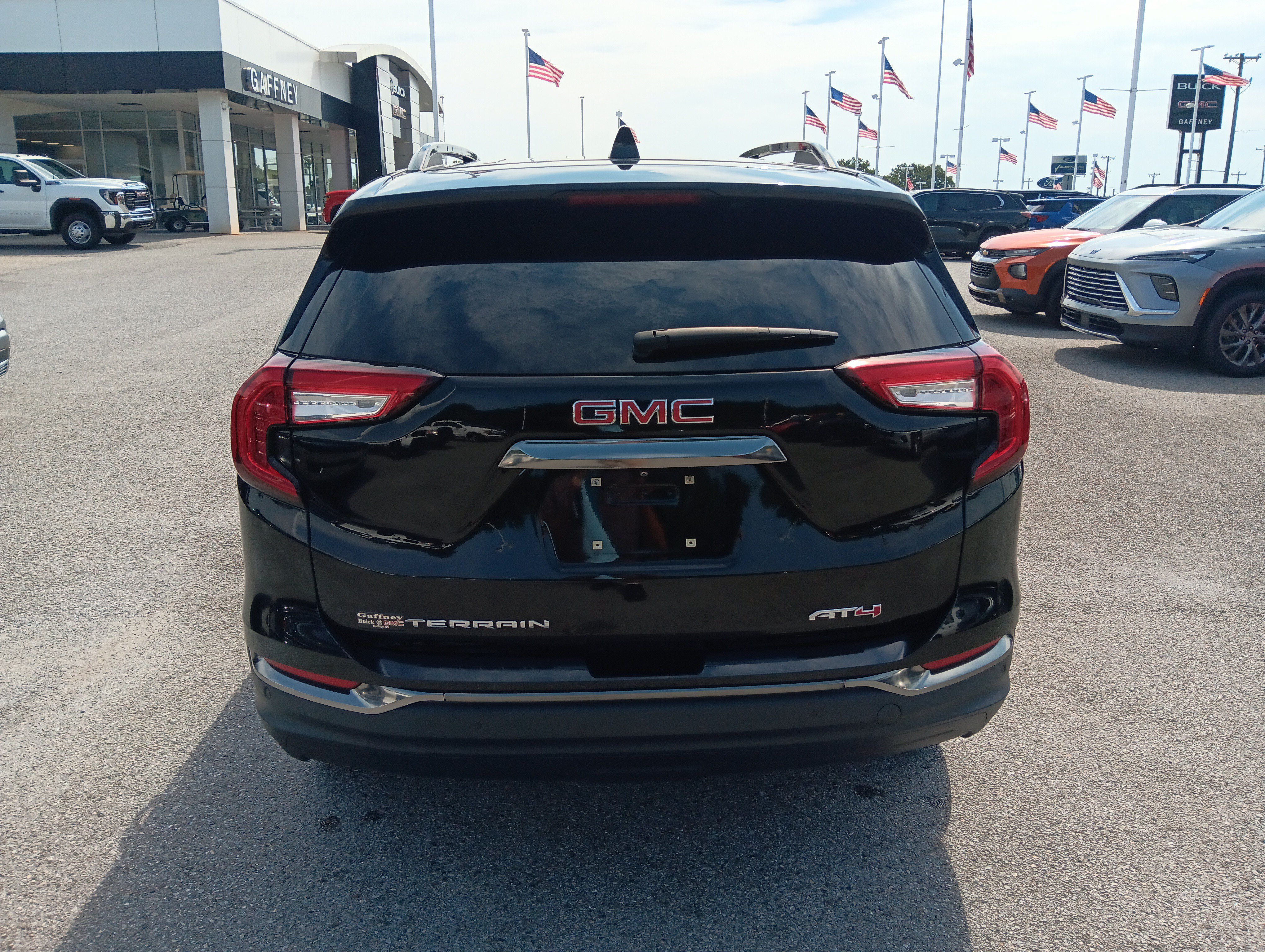 Used 2022 GMC Terrain AT4 w/ LPO, Floor Liner Package AWD/4WD image 5