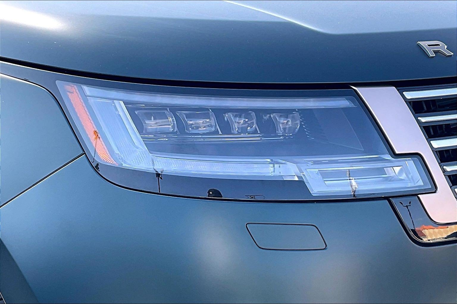 New 2026 Land Rover Range Rover SV AWD/4WD image 17