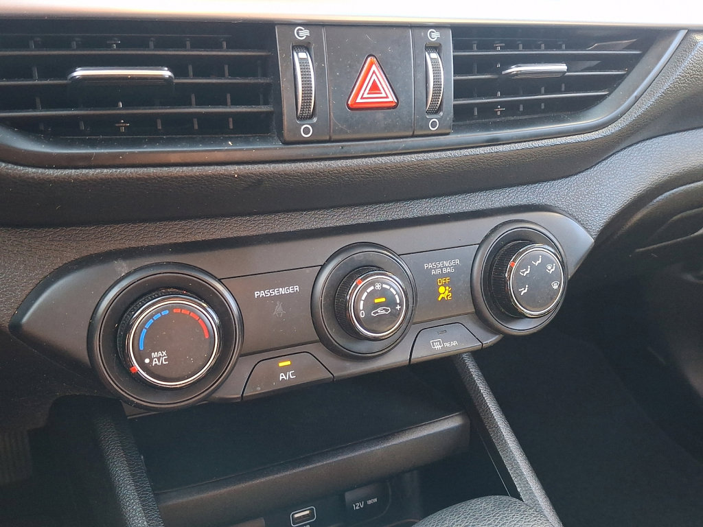 Used 2023 Kia Forte LXS w/ LXS Technology Package FWD image 30