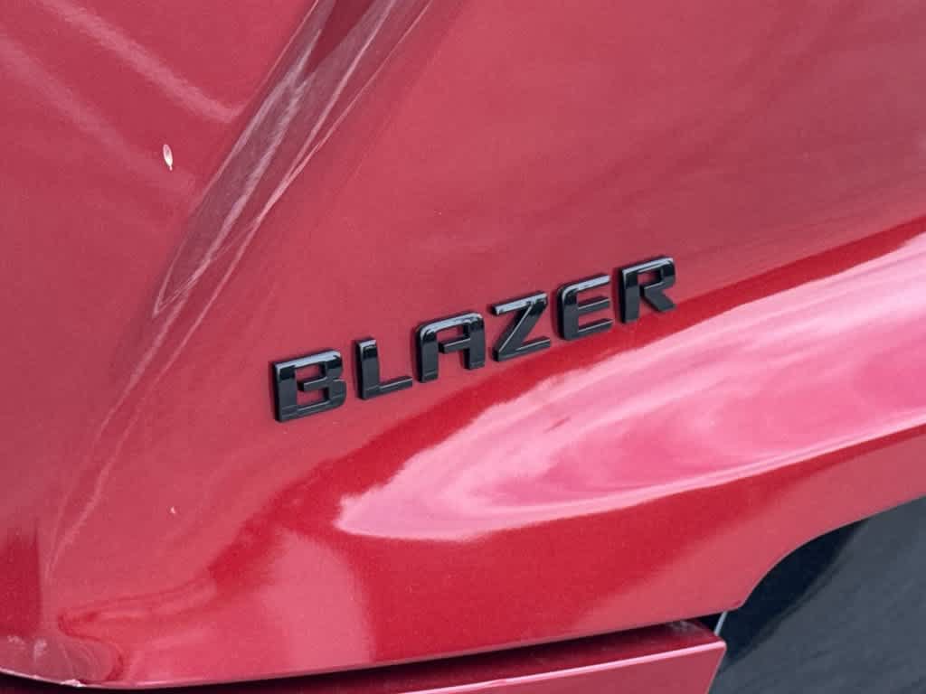 Used 2022 Chevrolet Blazer RS FWD image 10