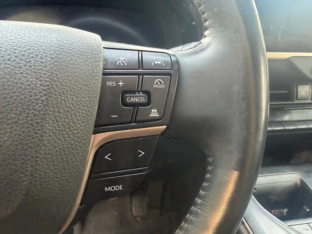 Used 2023 Toyota Crown Platinum AWD/4WD image 18