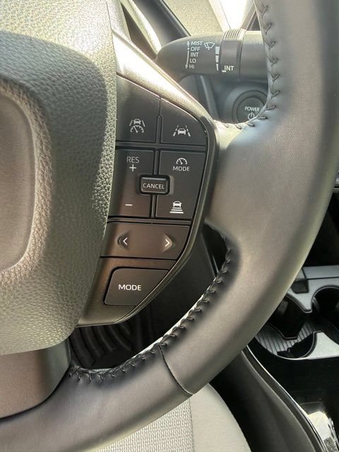 Certified 2023 Toyota Prius LE FWD image 19