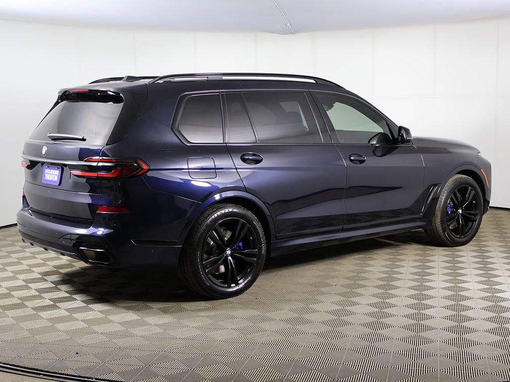 Used 2024 BMW X7 xDrive40i w/ M Sport Package image 15