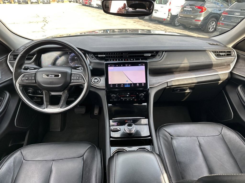 Used 2022 Jeep Grand Cherokee L Limited image 19