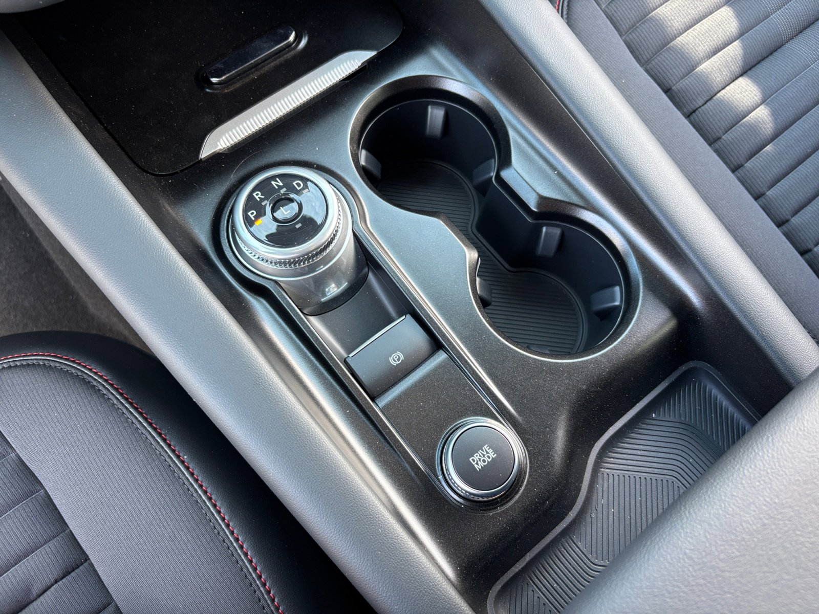 New 2025 Ford Explorer ST-Line image 15