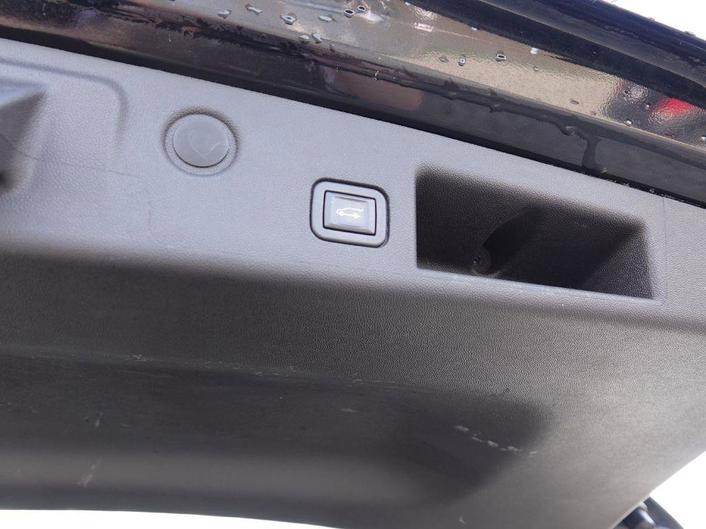 Used 2021 Chevrolet Equinox LT AWD/4WD image 9