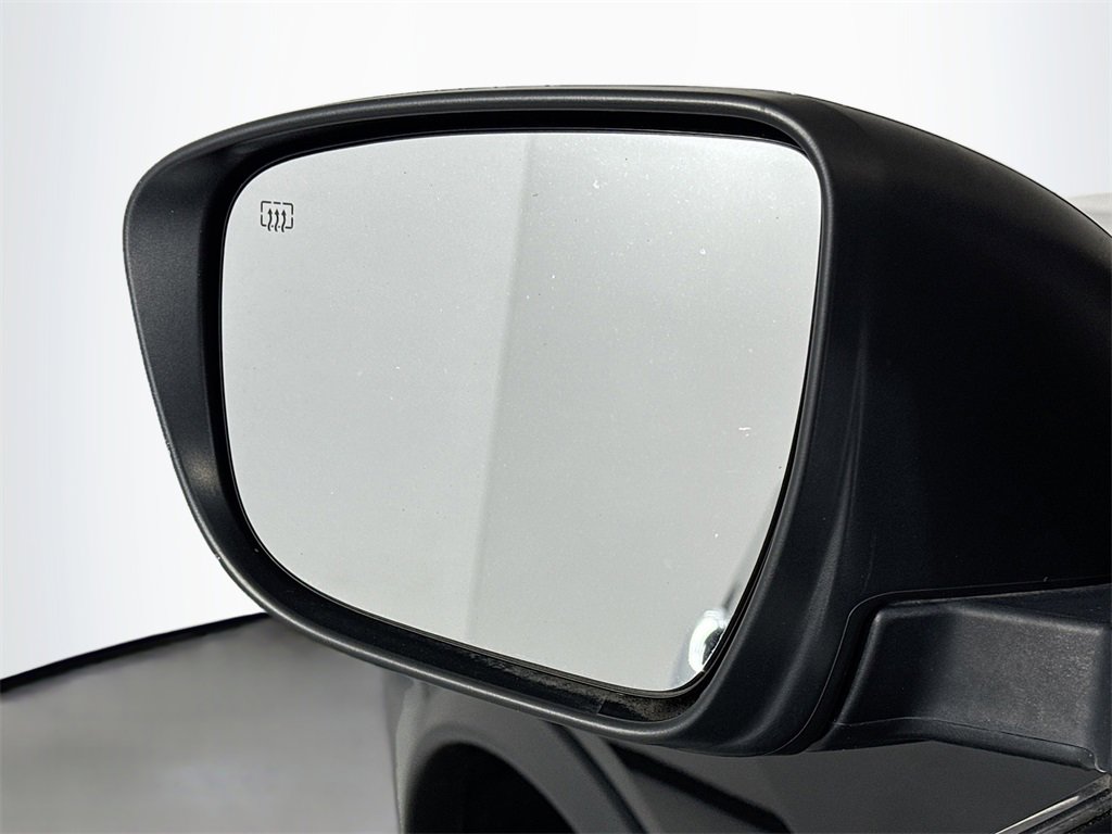 Used 2020 Nissan Rogue SV w/ Premium Package image 21