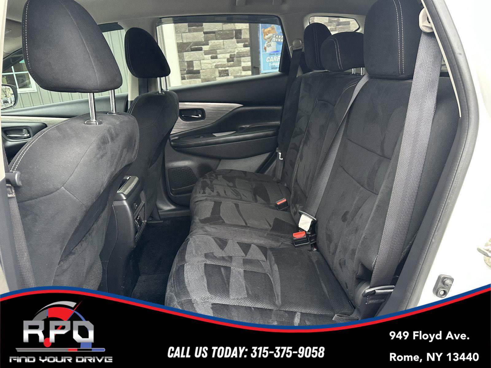 Used 2017 Nissan Murano SV image 28