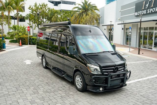 Used 2018 Mercedes-Benz Sprinter 3500 image 32