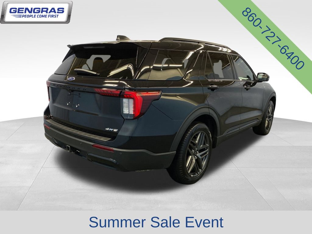 Used 2025 Ford Explorer ST-Line w/ ST-Line Street Pack AWD/4WD image 6