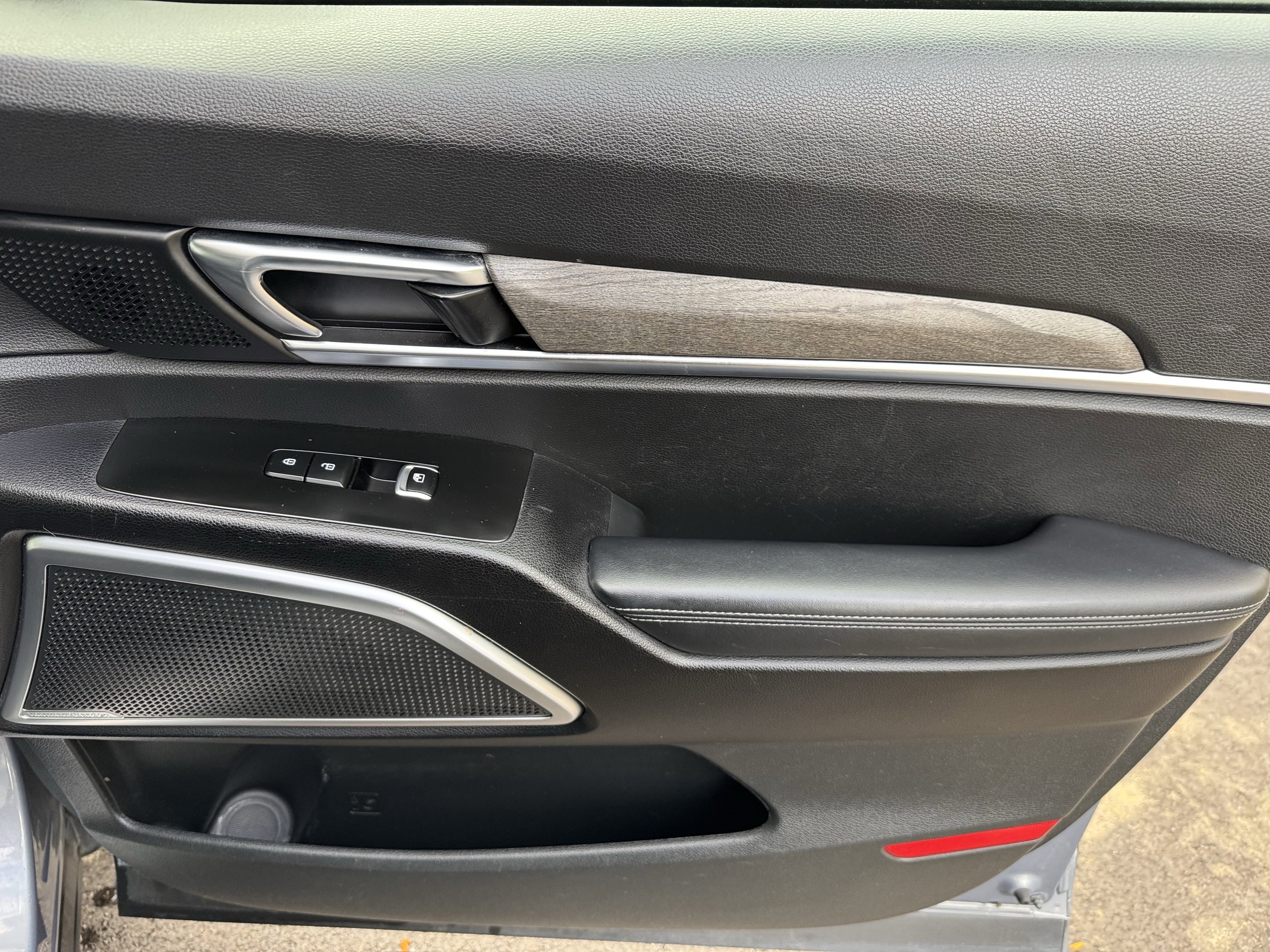 Used 2022 Kia Telluride SX image 32