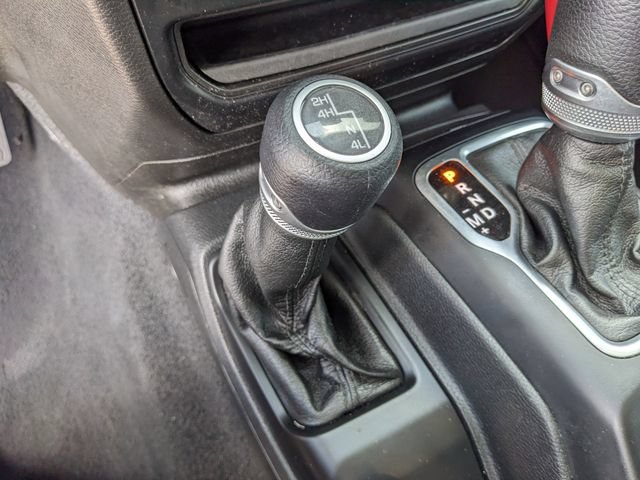 Used 2021 Jeep Gladiator Sport AWD/4WD image 27