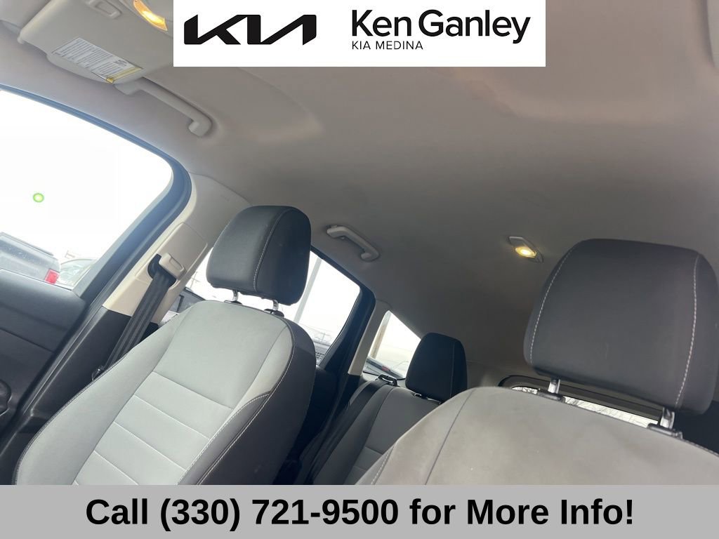 Used 2016 Ford Escape SE image 41