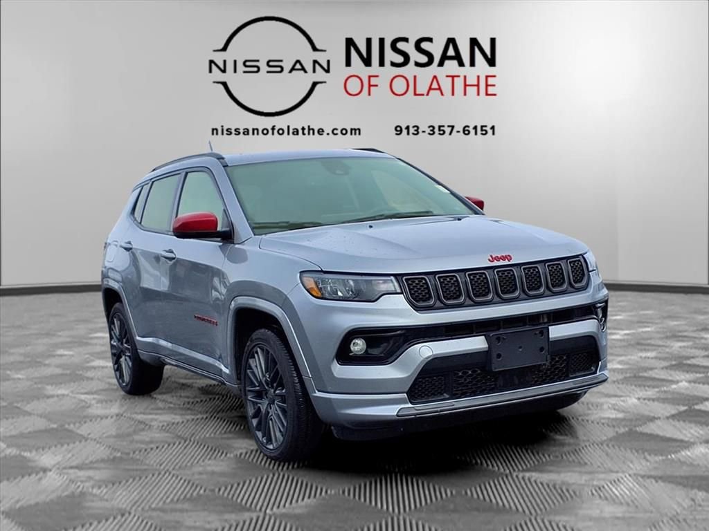 Used 2023 Jeep Compass Limited image 29