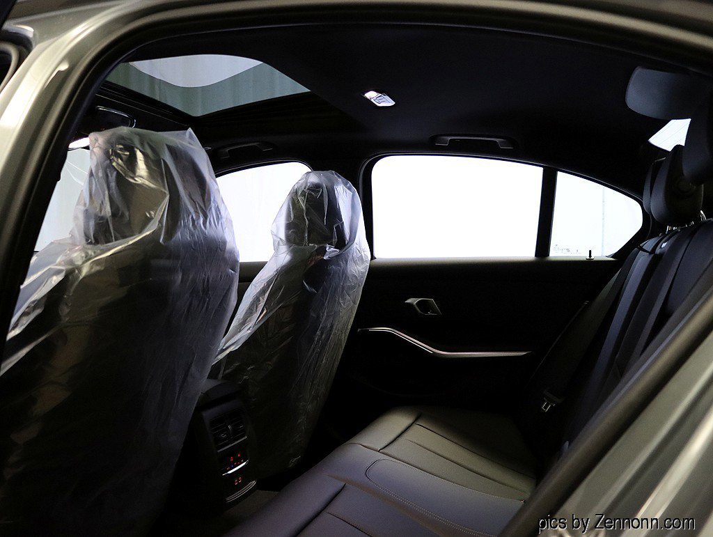 Used 2026 BMW 330i xDrive Sedan image 26