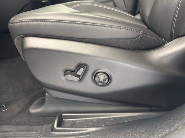 New 2026 Chrysler Pacifica Select image 14