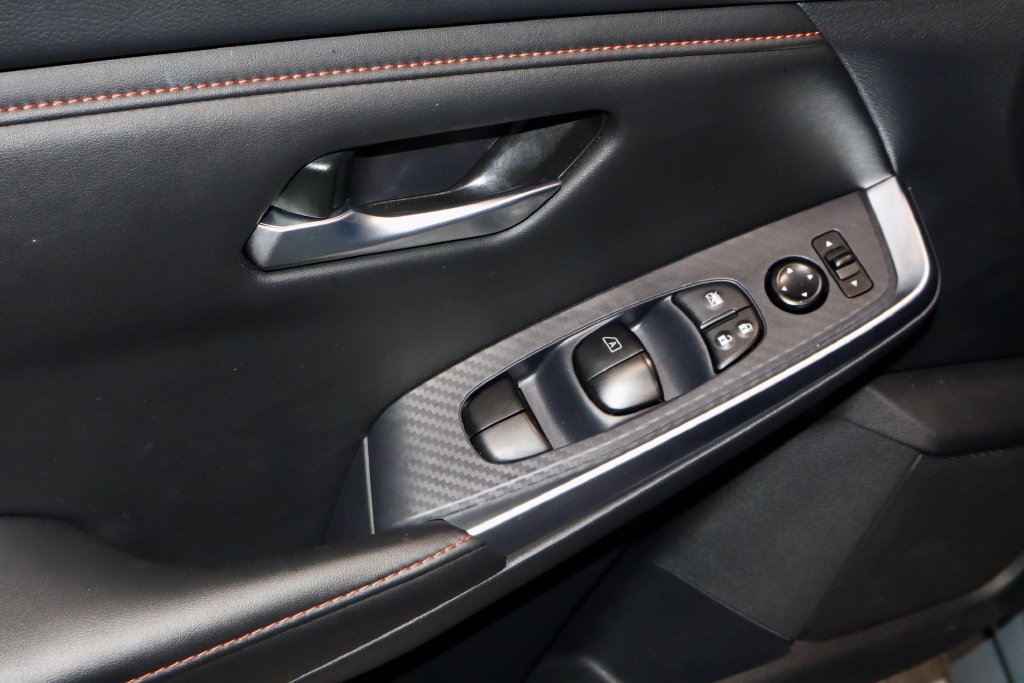 Certified 2025 Nissan Sentra SR FWD image 23