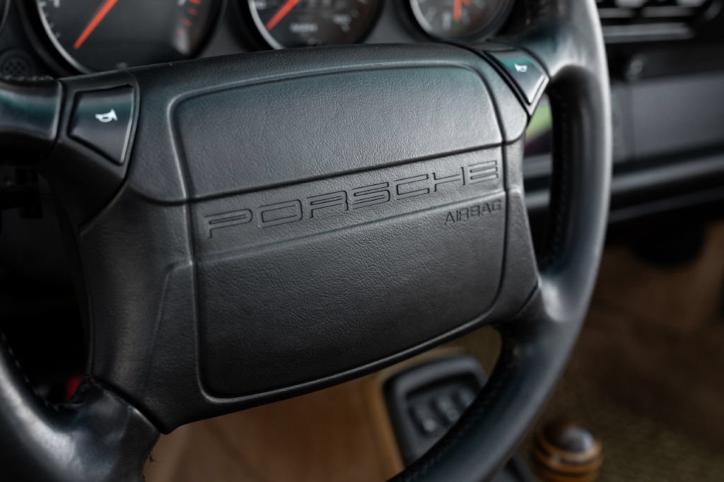 Used 1992 Porsche 911 Carrera RWD image 29