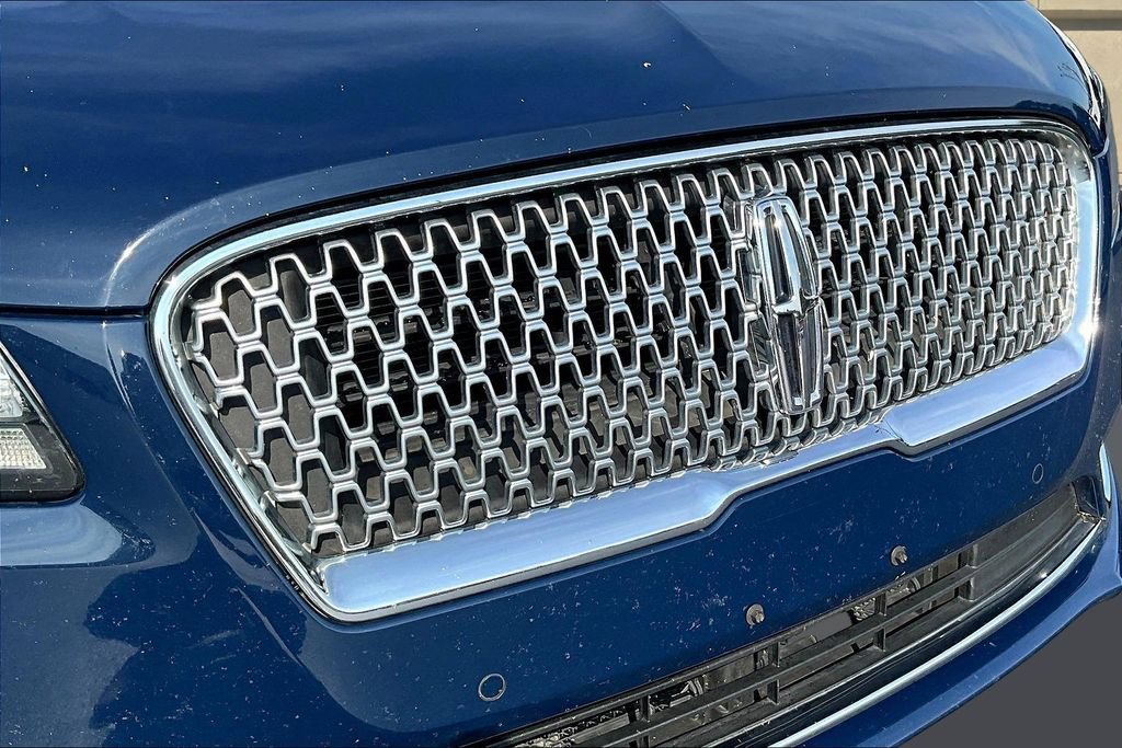 Used 2018 Lincoln MKZ Reserve FWD image 35