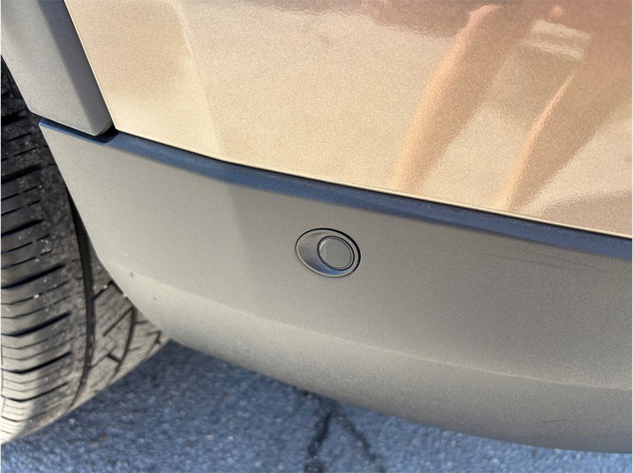 Used 2018 Lincoln MKX Reserve w/ Driver Assistance Package image 16