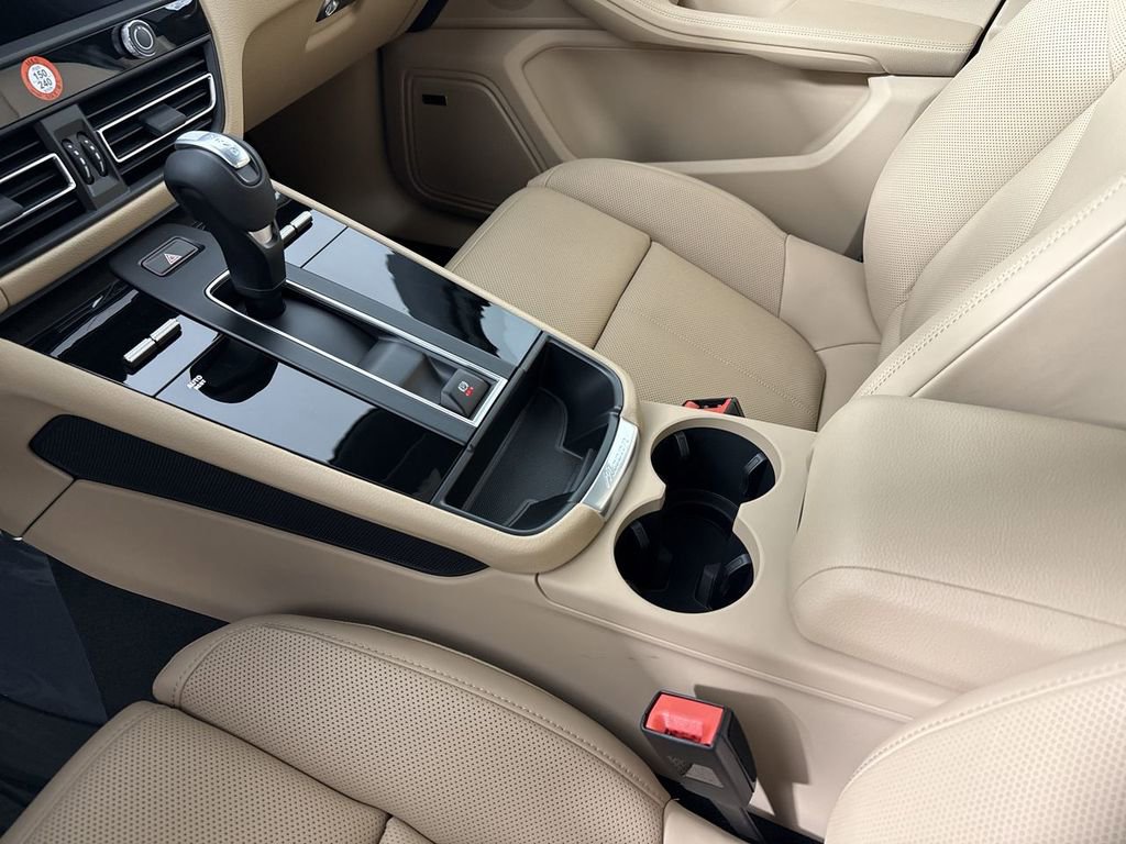 New 2026 Porsche Macan AWD/4WD image 32