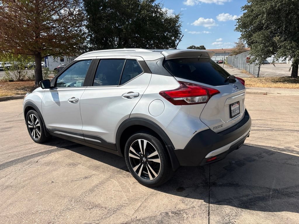 Used 2019 Nissan Kicks SR FWD image 23