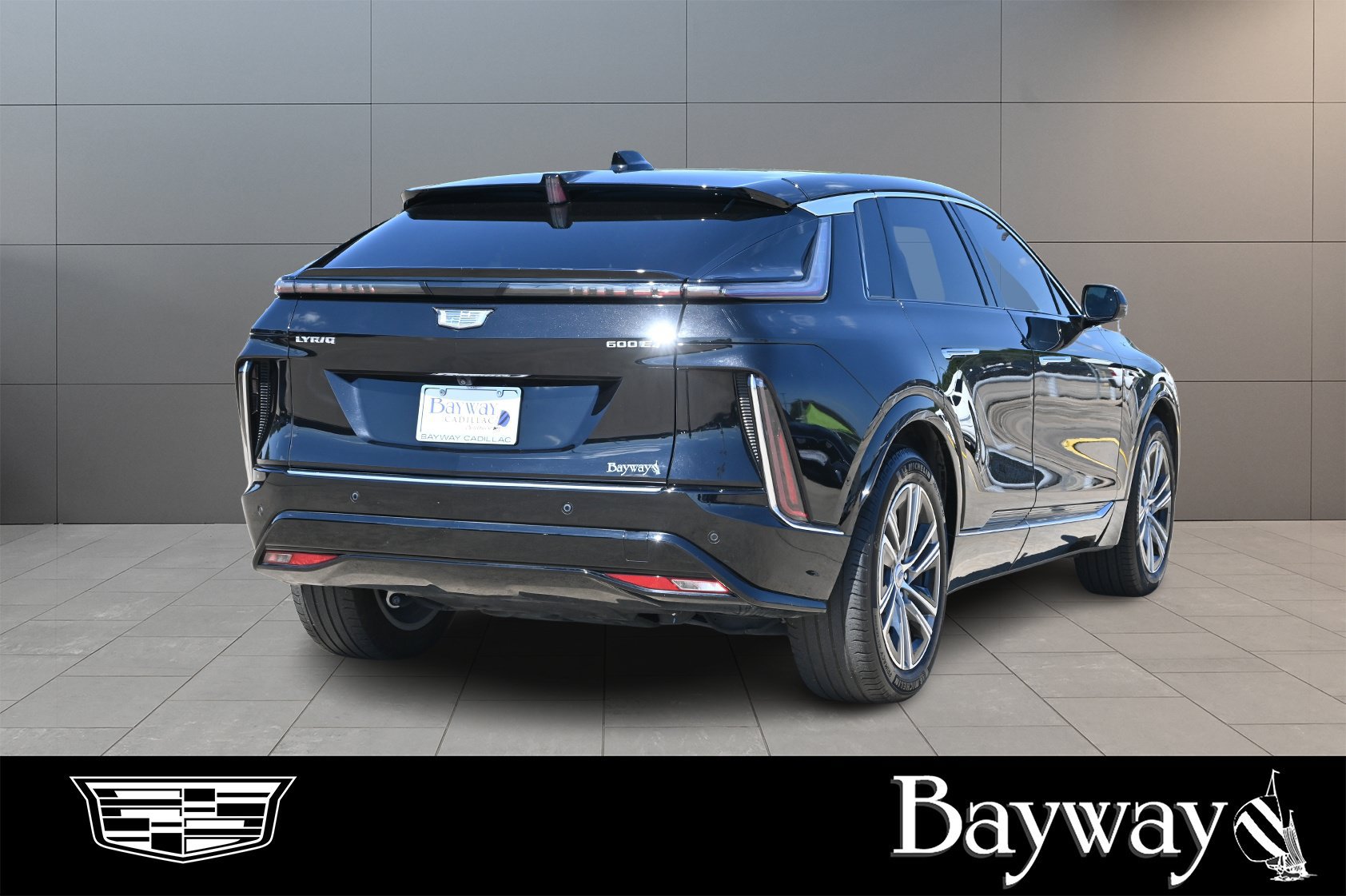 Certified 2024 Cadillac Lyriq Luxury AWD/4WD image 5