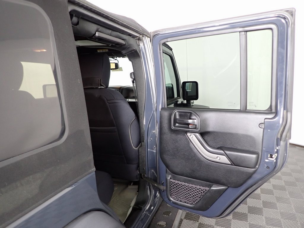 Used 2018 Jeep Wrangler Unlimited Sport S image 25