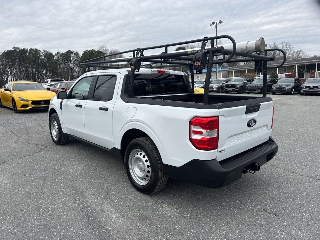 Used 2025 Ford Maverick XLT w/ Equipment Group 302A AWD/4WD image 3