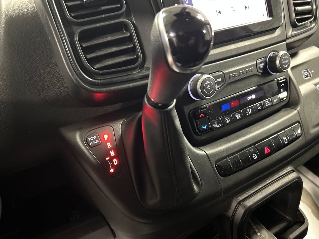 Used 2025 RAM ProMaster 2500 w/ U-Haul Equipment Group FWD image 19