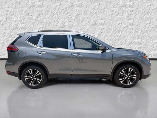 Used 2019 Nissan Rogue SV w/ Premium Package FWD image 2