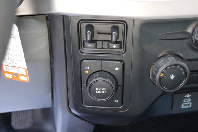 Used 2023 Ford F250 XL w/ F-250 >10K GVWR Package AWD/4WD image 19