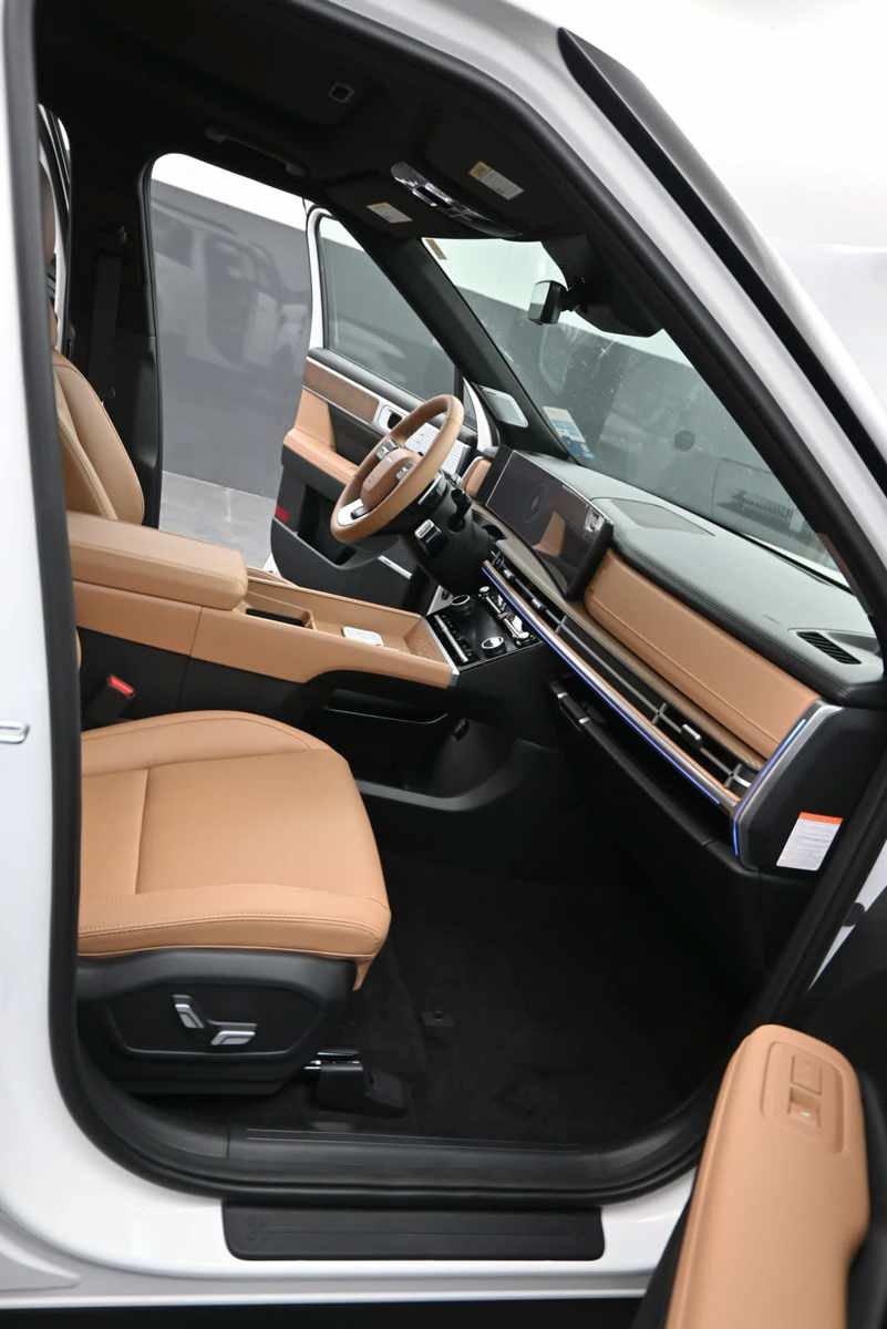 New 2027 Hyundai Santa Fe Limited AWD/4WD image 16