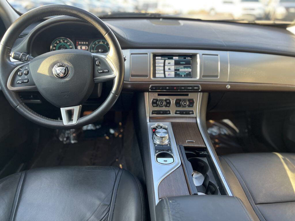 Used 2014 Jaguar XF 3.0 image 9