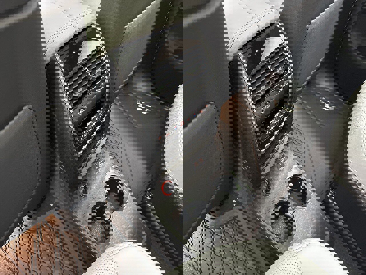 New 2026 BMW X7 xDrive40i image 48