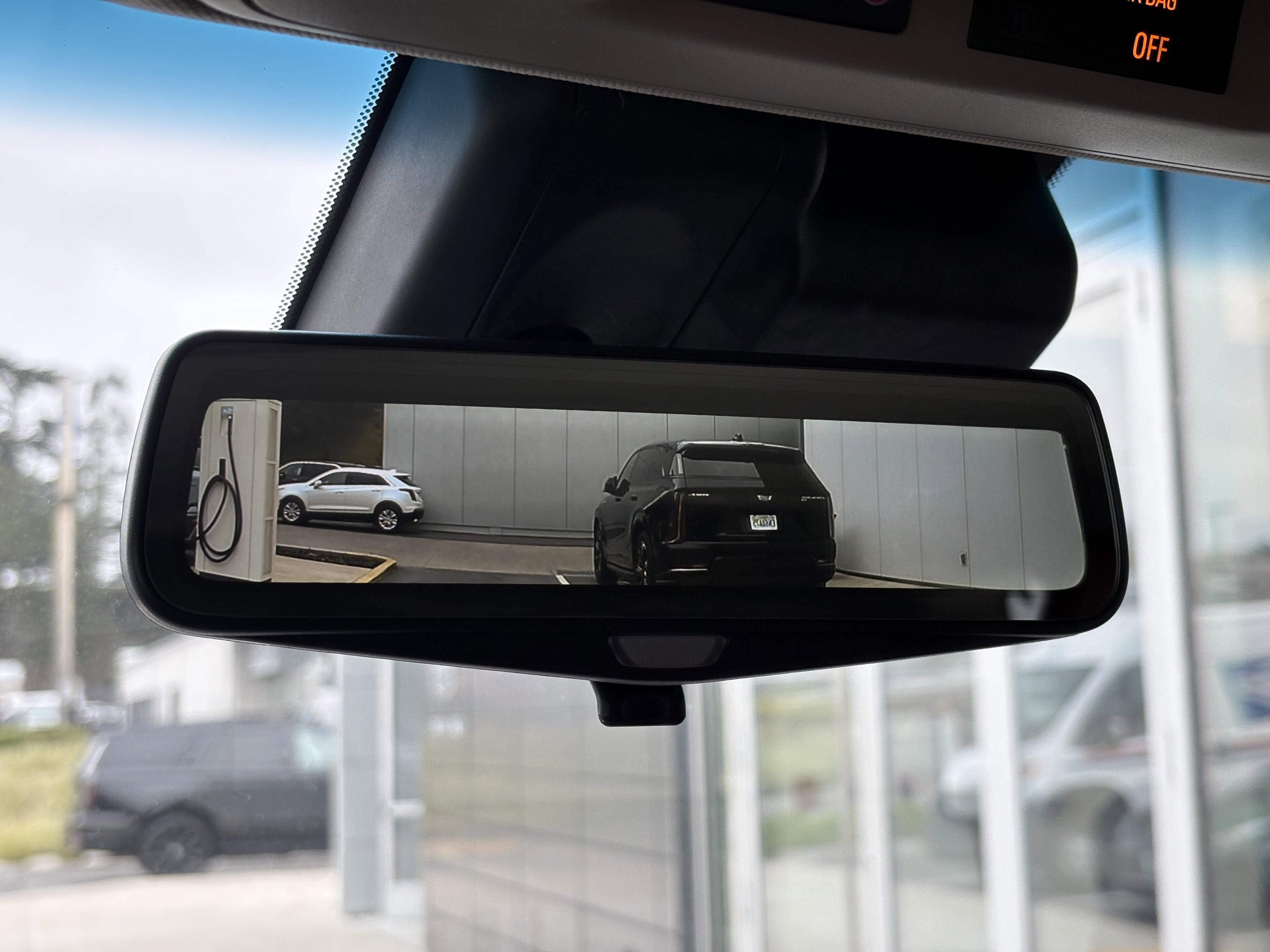Used 2018 Cadillac Escalade Luxury image 33