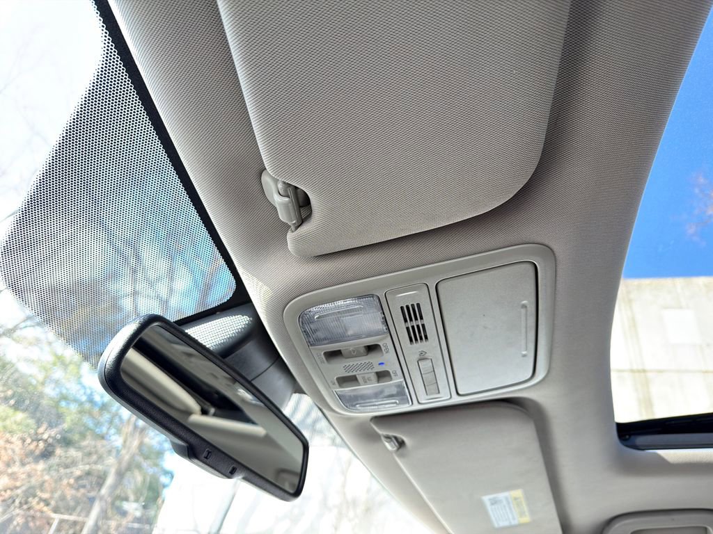 Used 2016 Honda Odyssey EX-L image 30