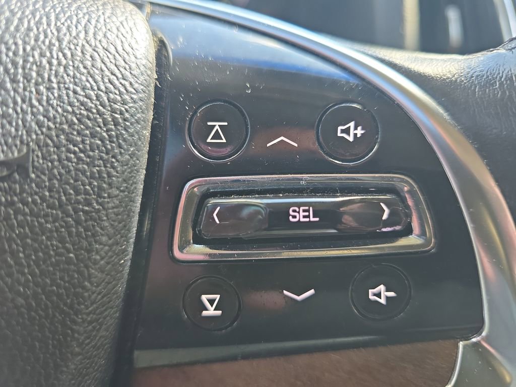 Used 2016 Cadillac Escalade Luxury AWD/4WD image 32