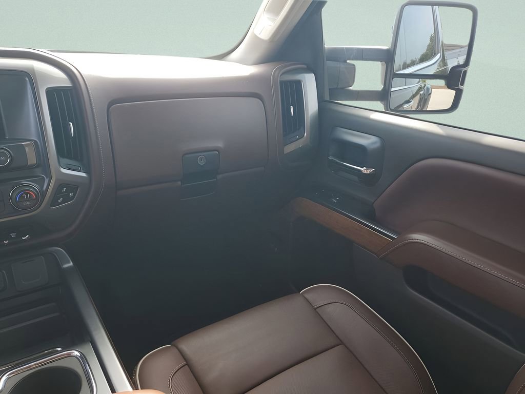 Used 2019 Chevrolet Silverado 3500 High Country w/ Duramax Plus Package image 11