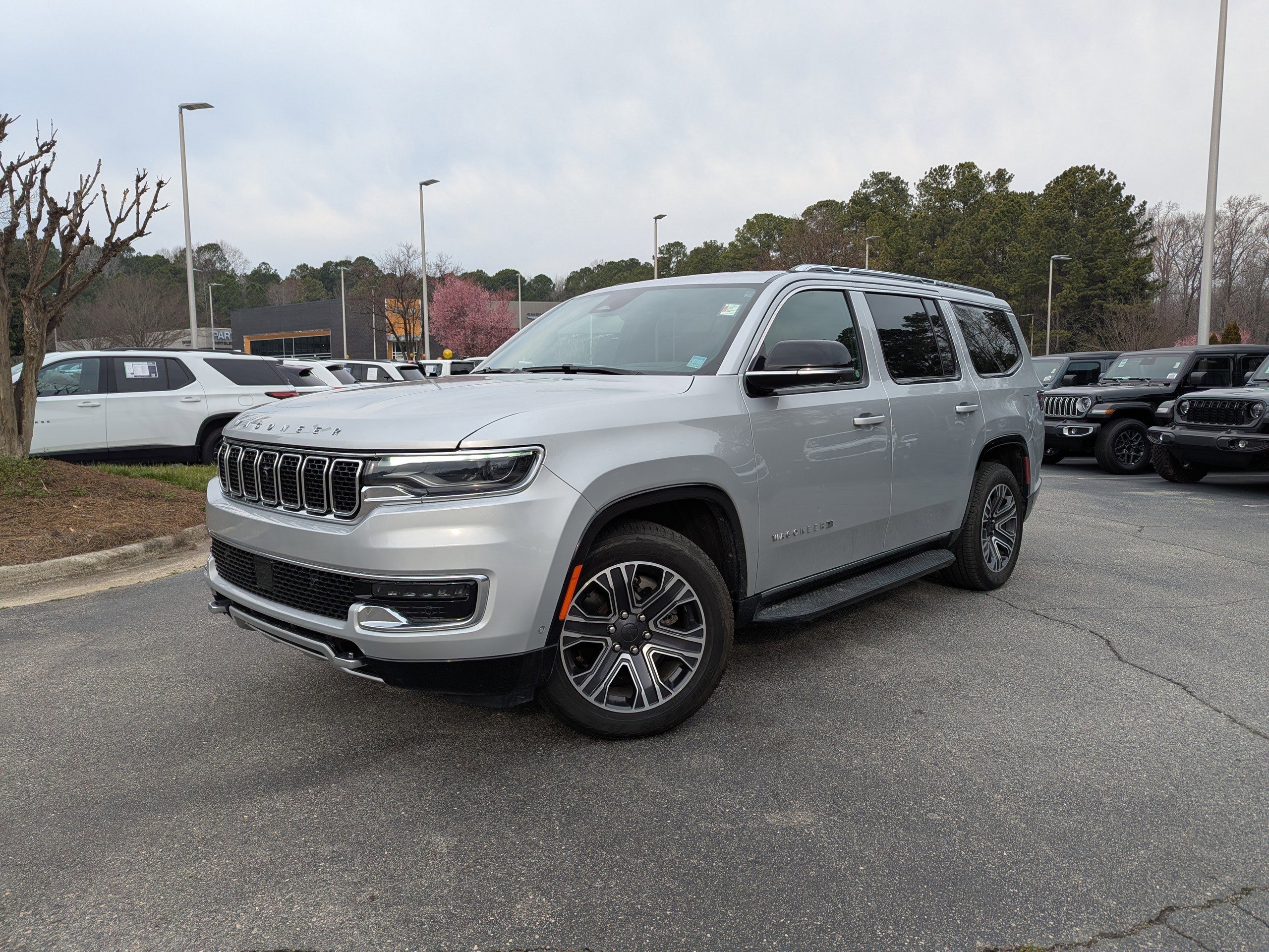Used 2024 Jeep Wagoneer Series II w/ Convenience Group I