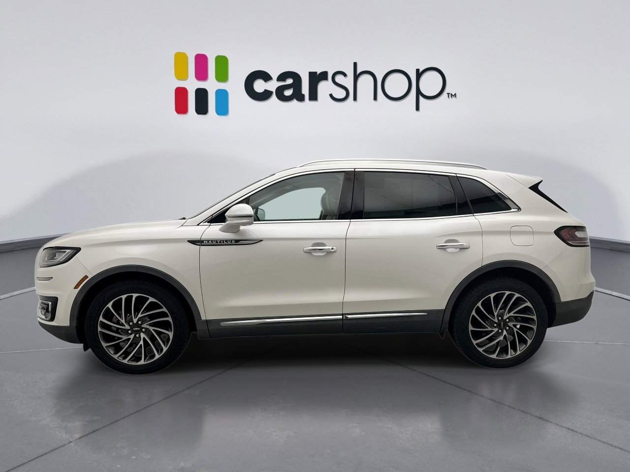 Used 2019 Lincoln Nautilus Reserve w/ Driver Assistance Package image 2