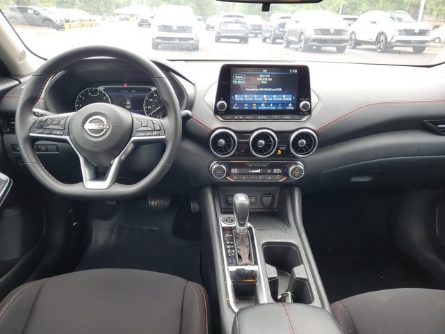 Certified 2025 Nissan Sentra SR FWD image 21