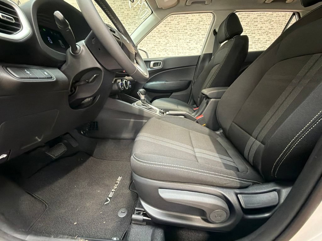 New 2026 Hyundai Venue SEL FWD image 24