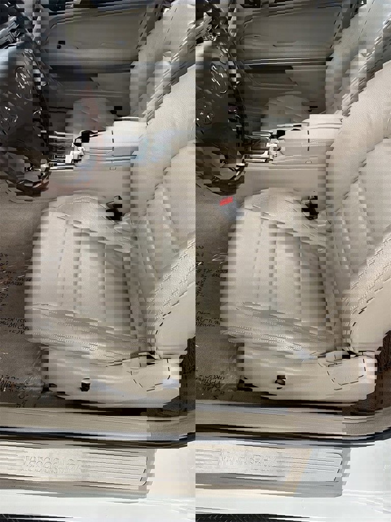 Used 2011 Mercedes-Benz E 350 Cabriolet image 13