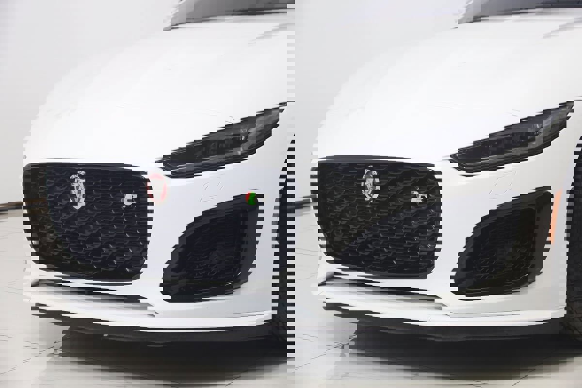 Used 2021 Jaguar F-TYPE R image 69